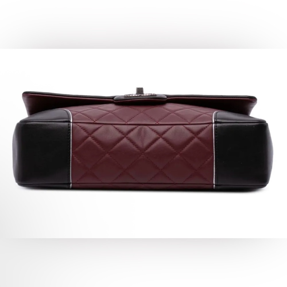 41-25 Preloved Chanel Paris-Salzburg Bicolor Quilted Lambskin Tyrolean Flap - Picture 4 of 10